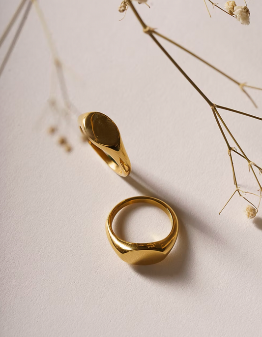Ines Signet Ring